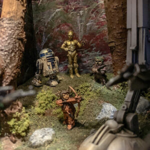 Star Wars AT-ST Diorama - Bandai AT-ST Imperial Assault C-3P0 and R2-D2, Minuature Ewoks
